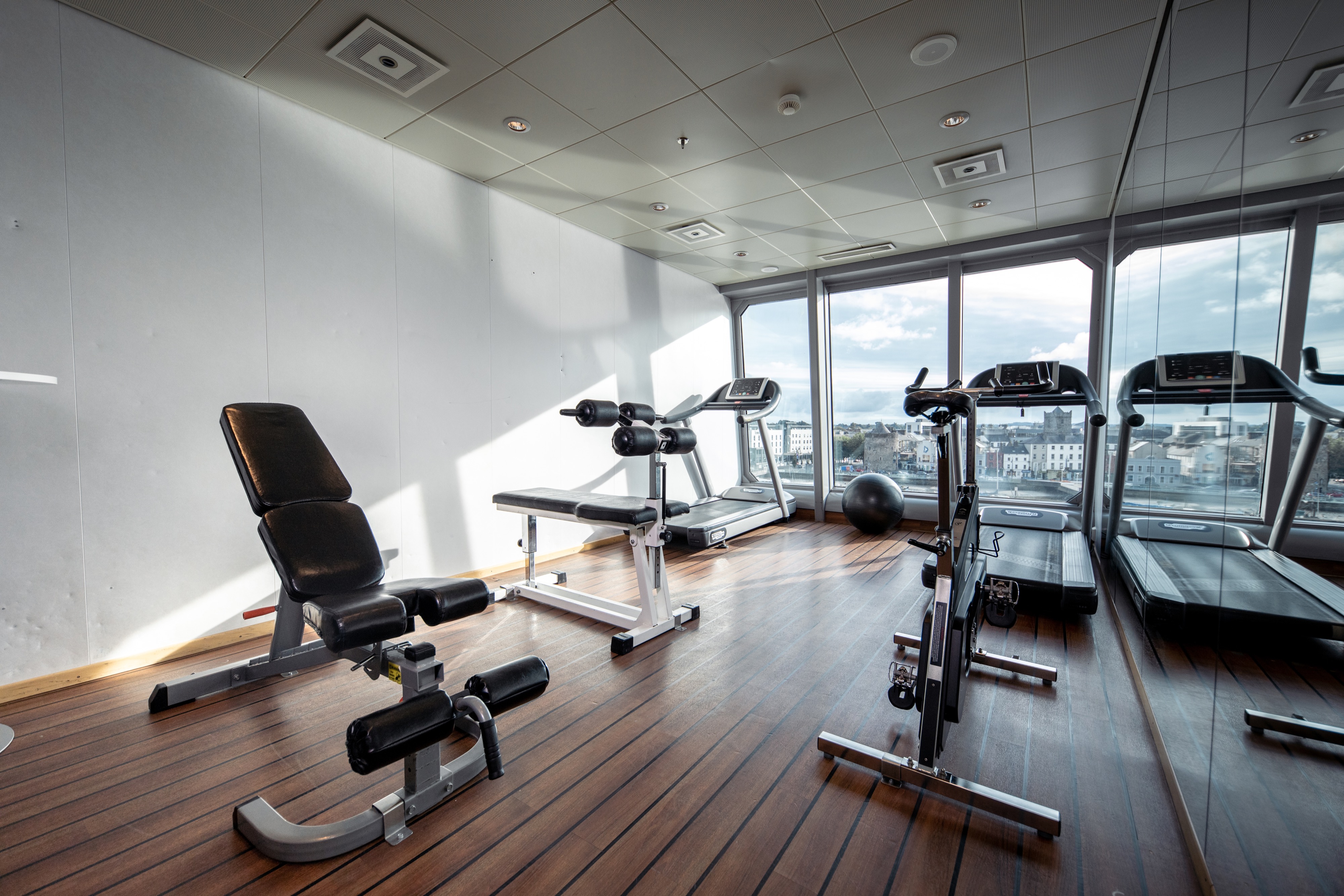 MS Midnatsol - Sauna and fitness room